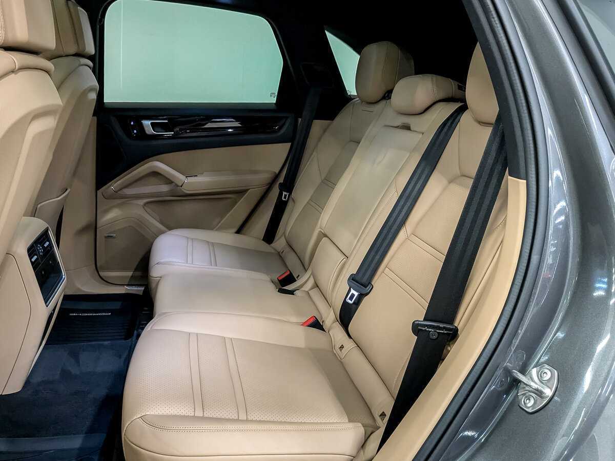 Porsche Cayenne с пробегом — 2020 год. Фото: #11