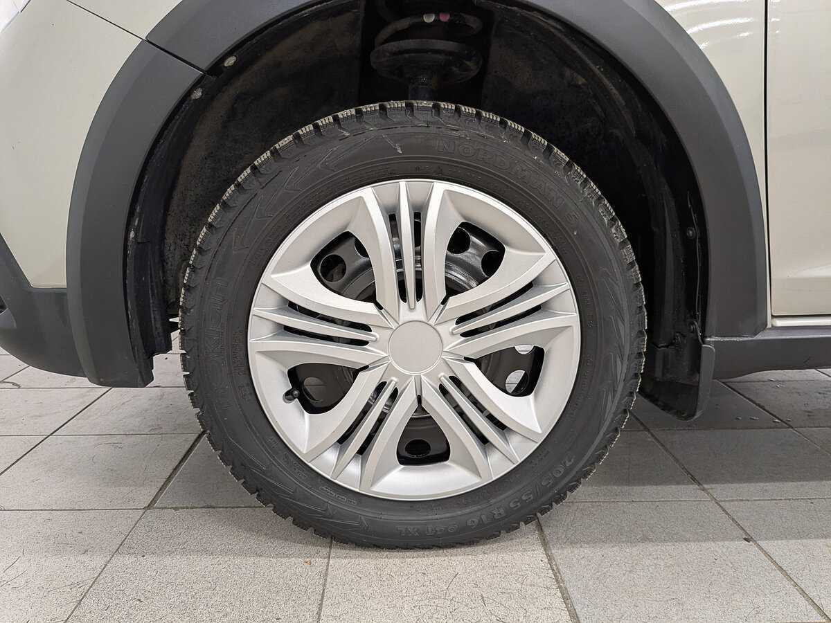 Renault Logan с пробегом — 2019 год. Фото: #11