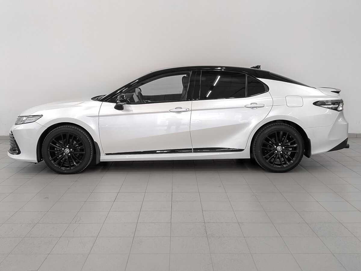 Toyota Camry с пробегом — 2022 год. Фото: #7