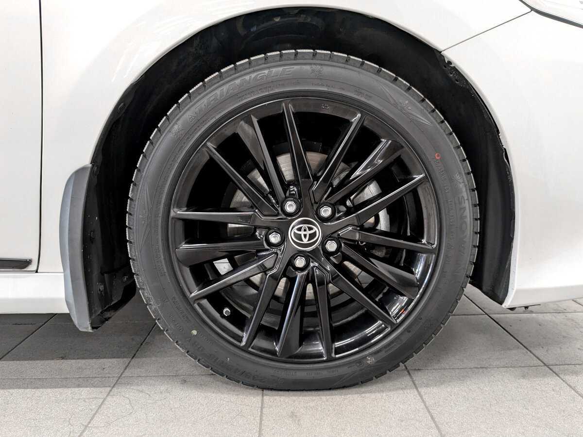 Toyota Camry с пробегом — 2022 год. Фото: #17