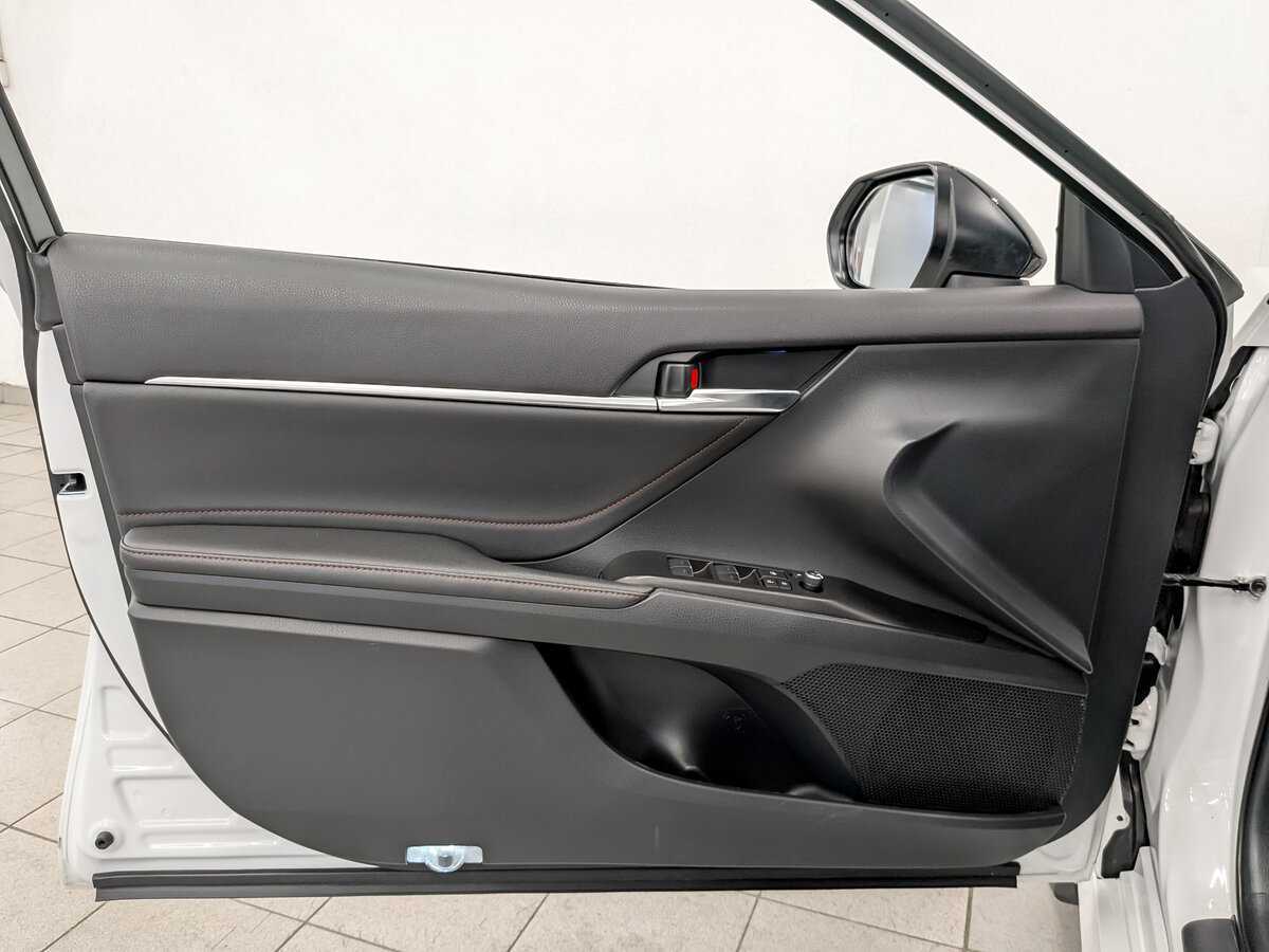 Toyota Camry с пробегом — 2022 год. Фото: #18