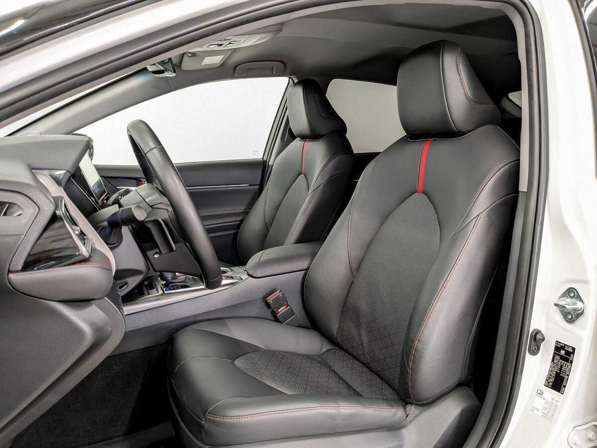 Toyota Camry с пробегом — 2022 год. Фото: #19