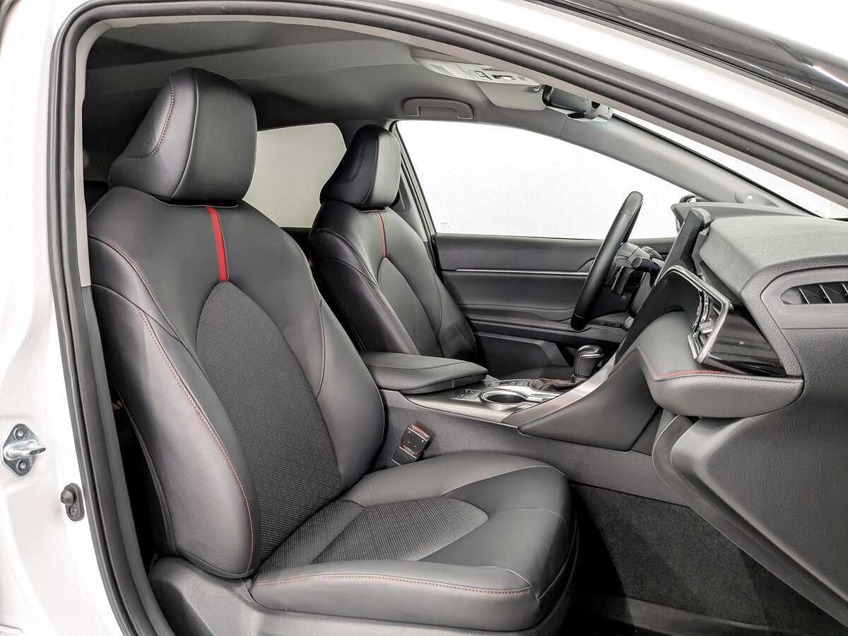 Toyota Camry с пробегом — 2022 год. Фото: #23