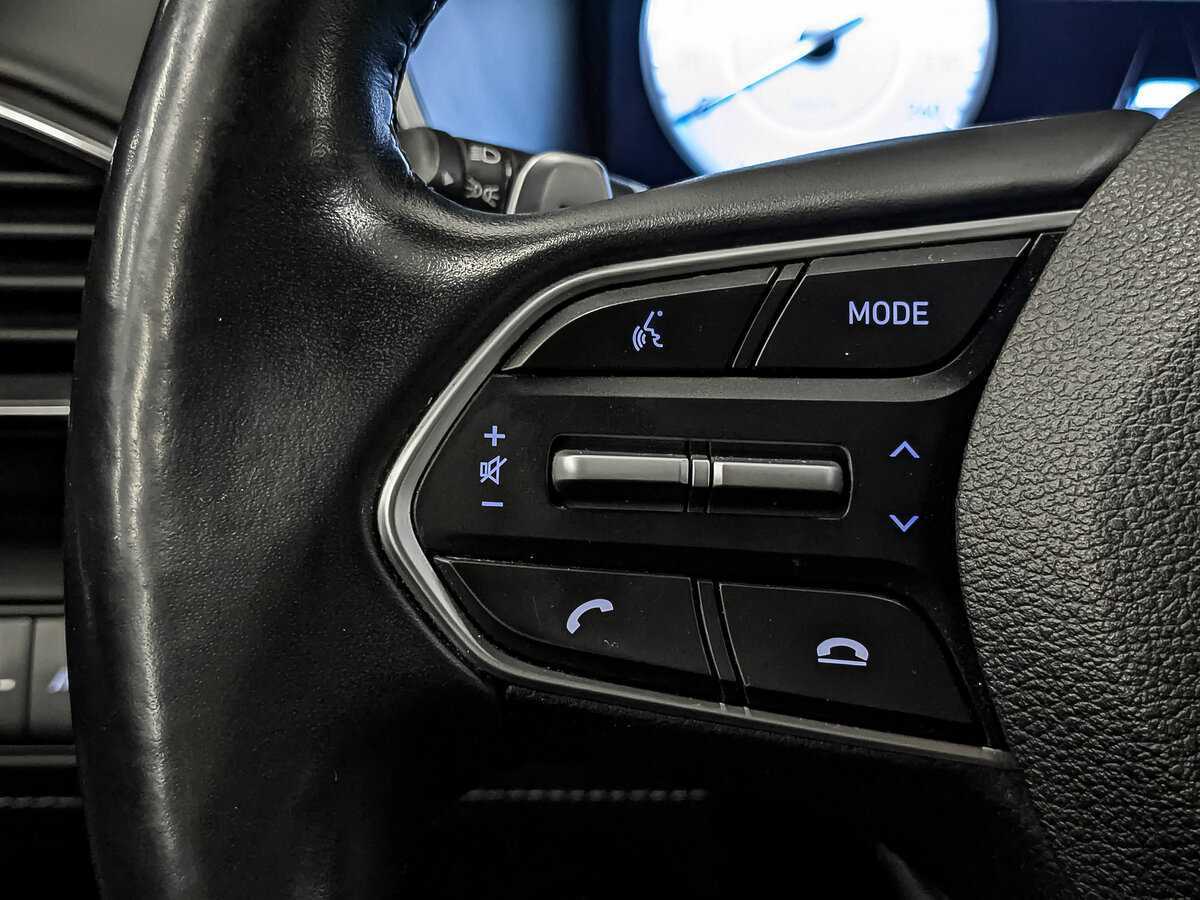 Hyundai Santa Fe с пробегом — 2022 год. Фото: #28