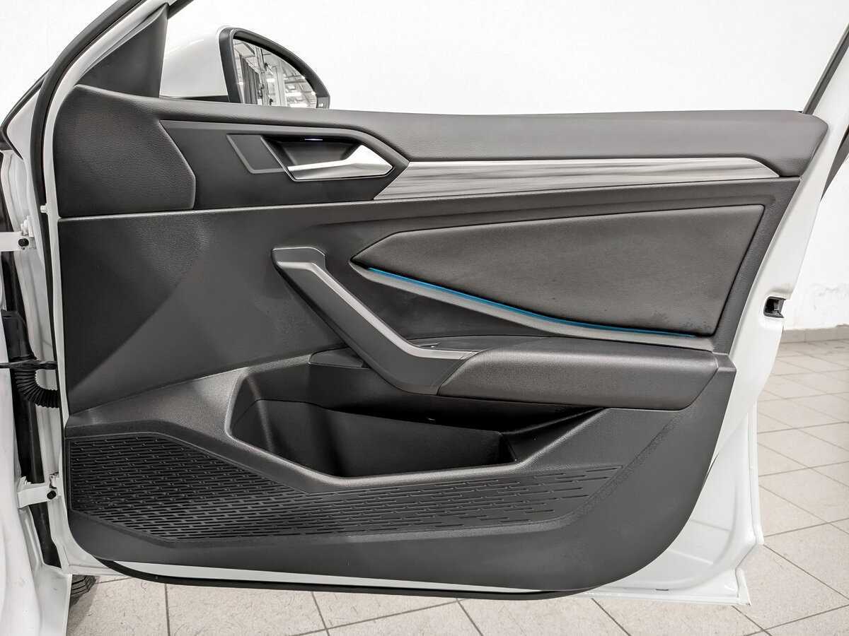 Volkswagen Jetta с пробегом — 2020 год. Фото: #23