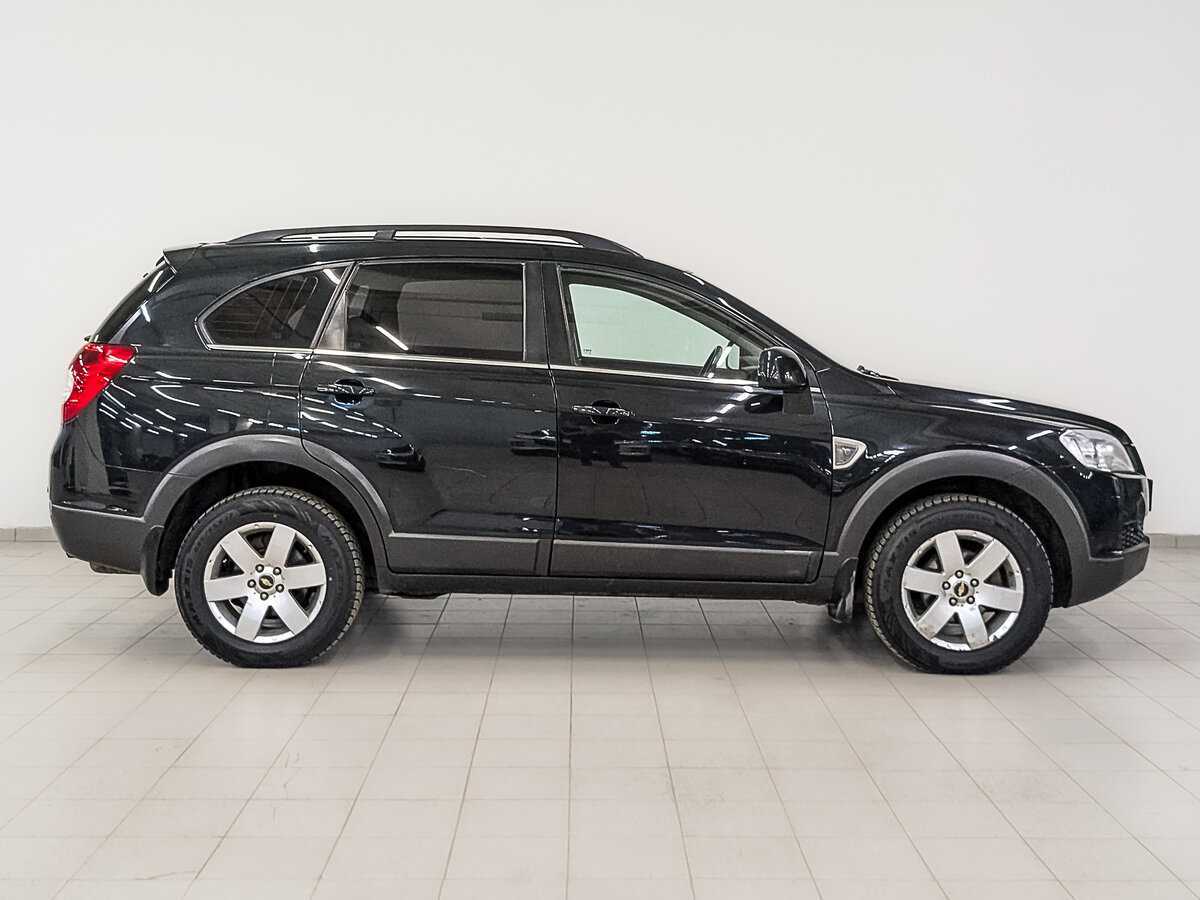 Chevrolet Captiva с пробегом — 2010 год. Фото: #3