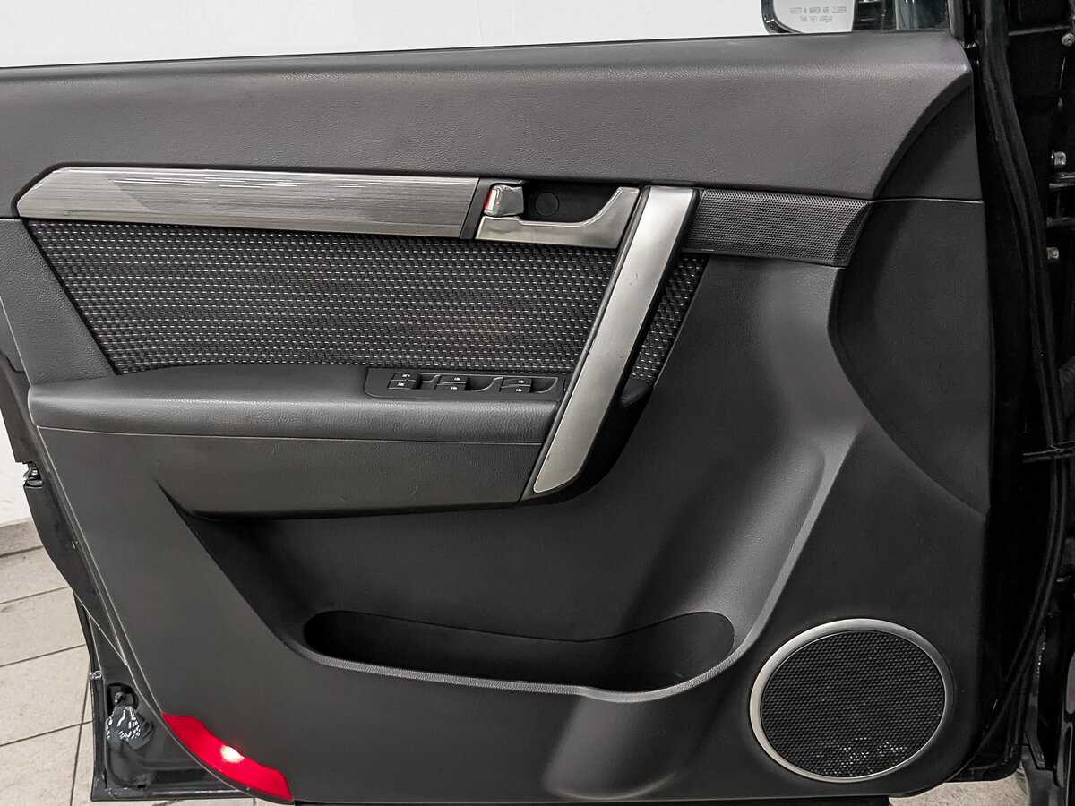 Chevrolet Captiva с пробегом — 2010 год. Фото: #18