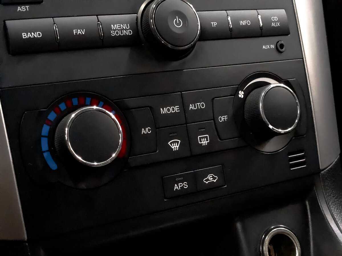 Chevrolet Captiva с пробегом — 2010 год. Фото: #20