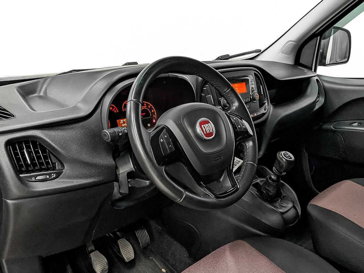 Fiat Doblo с пробегом — 2017 год. Фото: #14