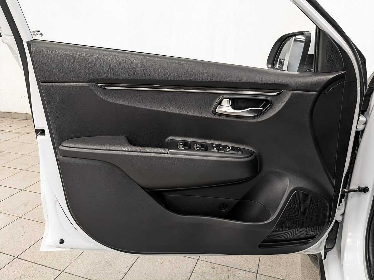 Kia Rio с пробегом — 2020 год. Фото: #18