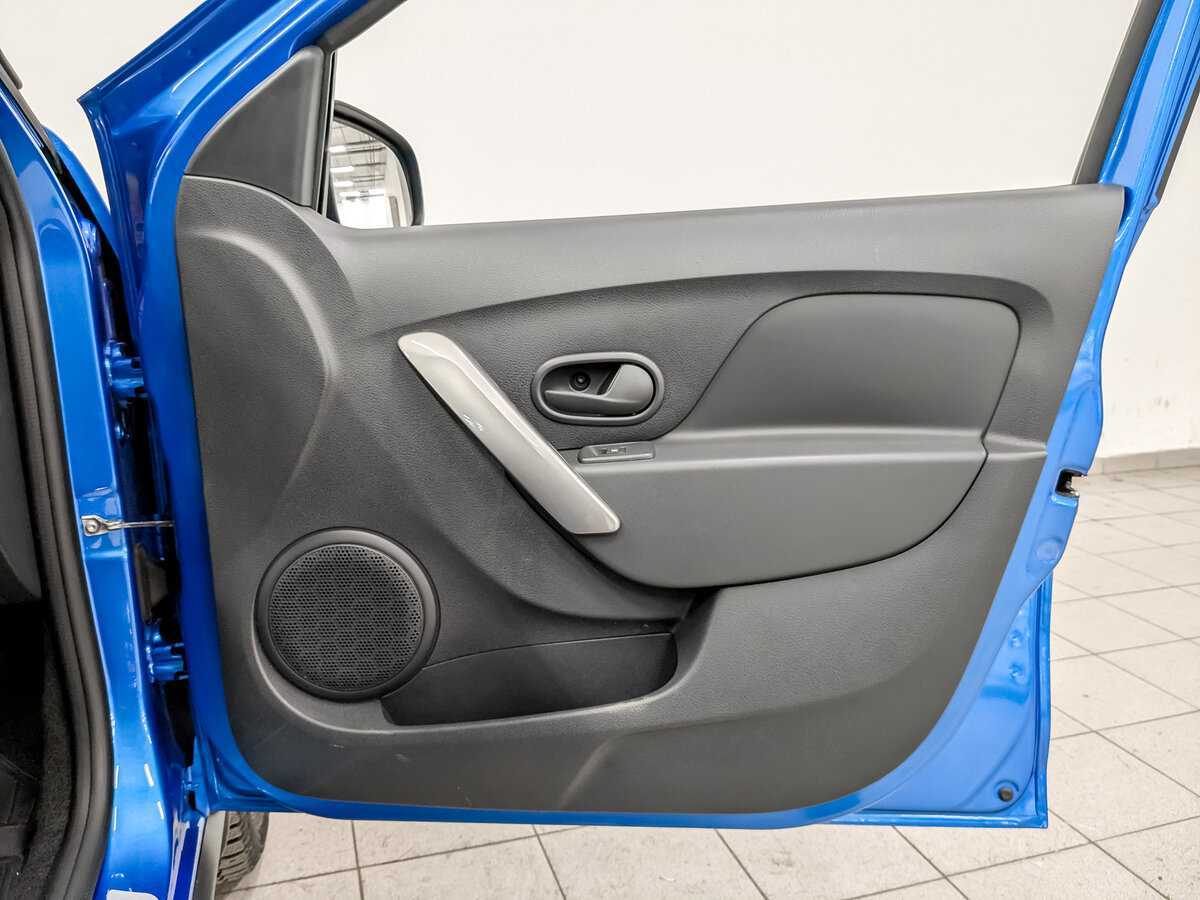 Renault Sandero с пробегом — 2021 год. Фото: #21