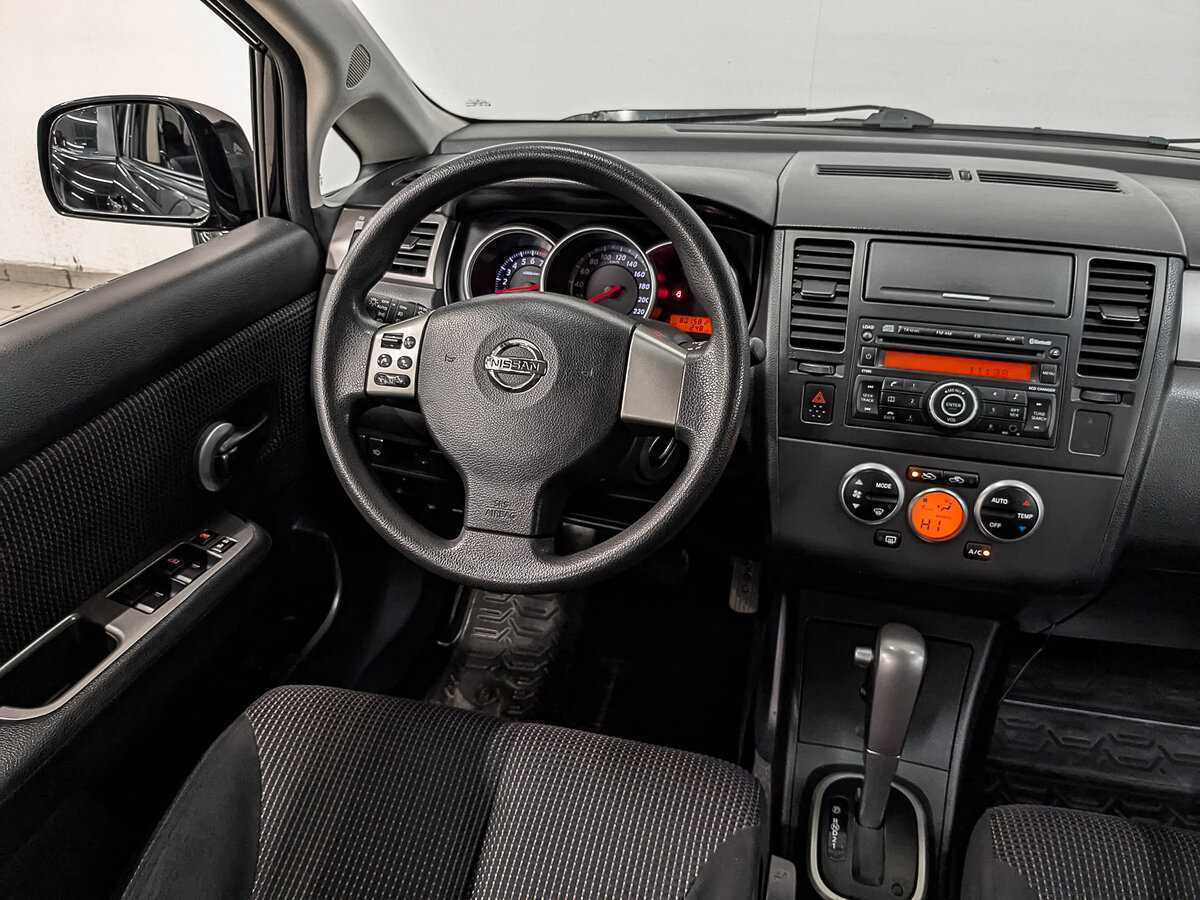 Nissan Tiida с пробегом — 2010 год. Фото: #24