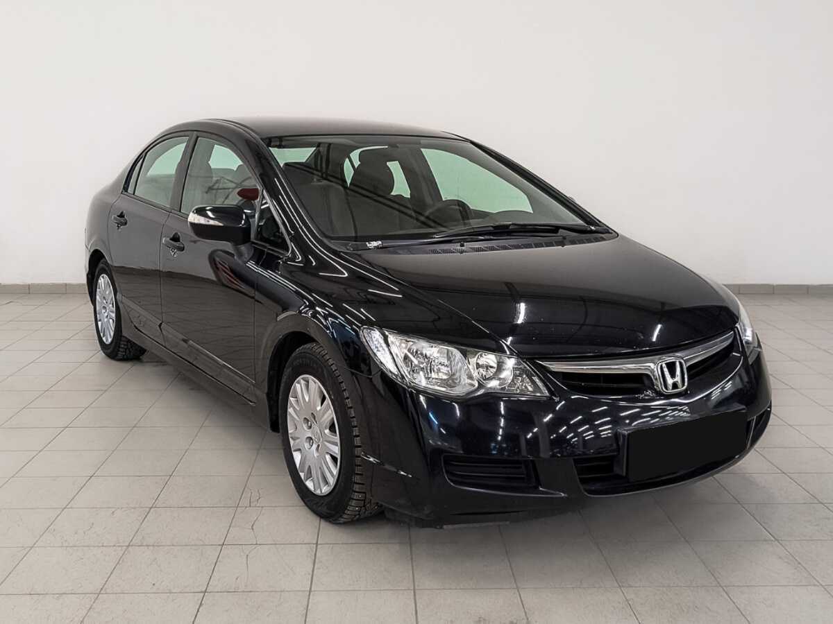 Honda Civic с пробегом — 2008 год. Фото: #2