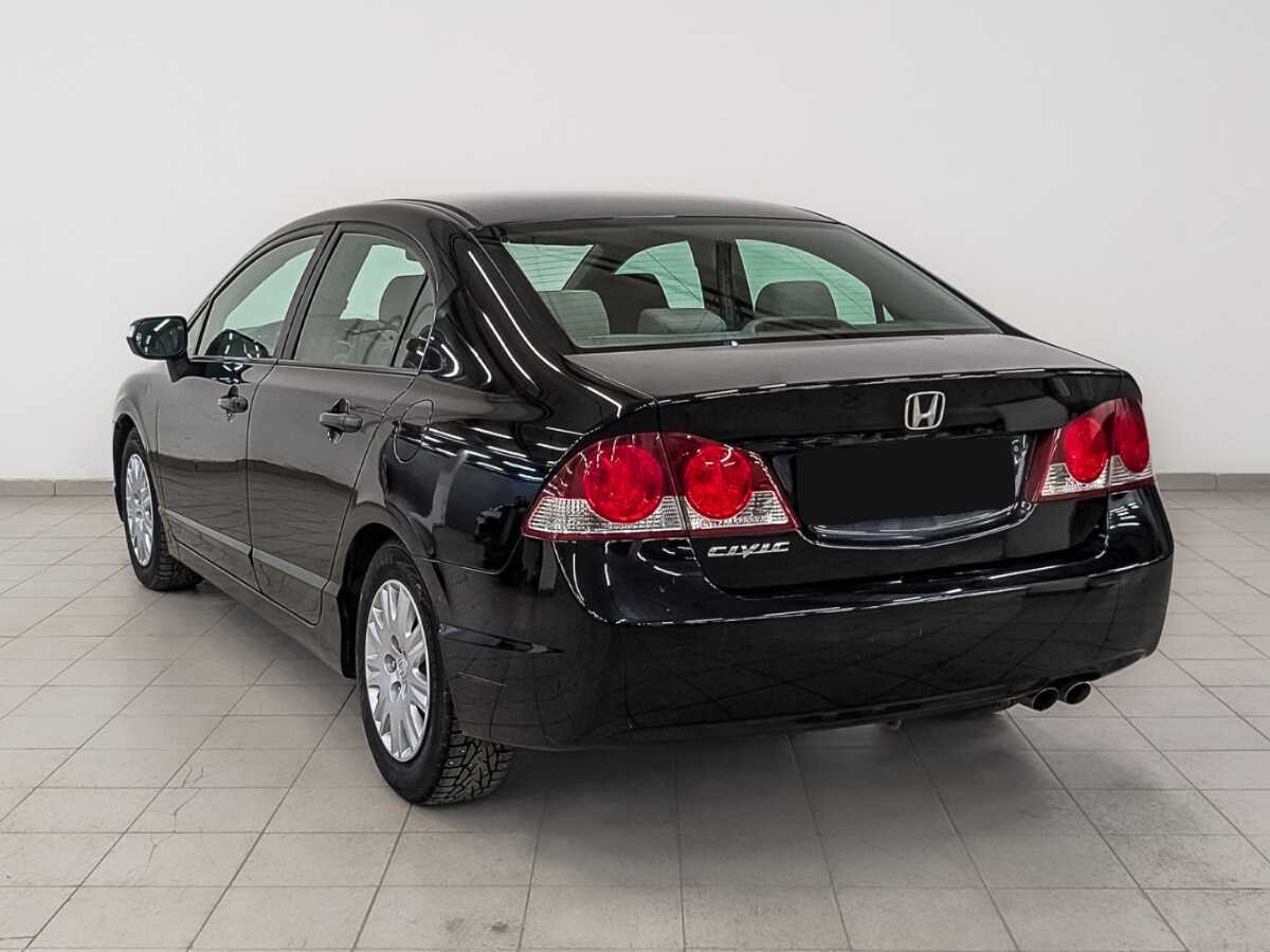 Honda Civic с пробегом — 2008 год. Фото: #6