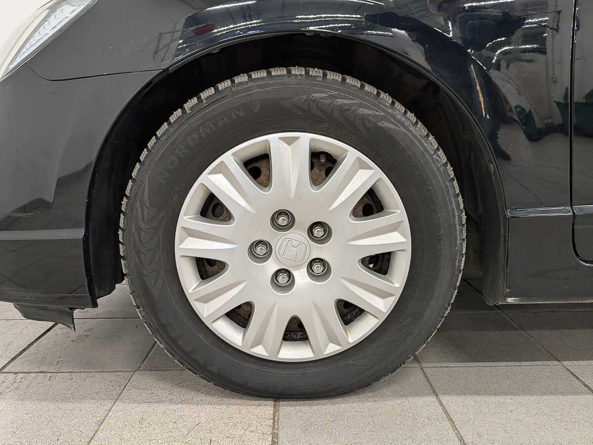 Honda Civic с пробегом — 2008 год. Фото: #11