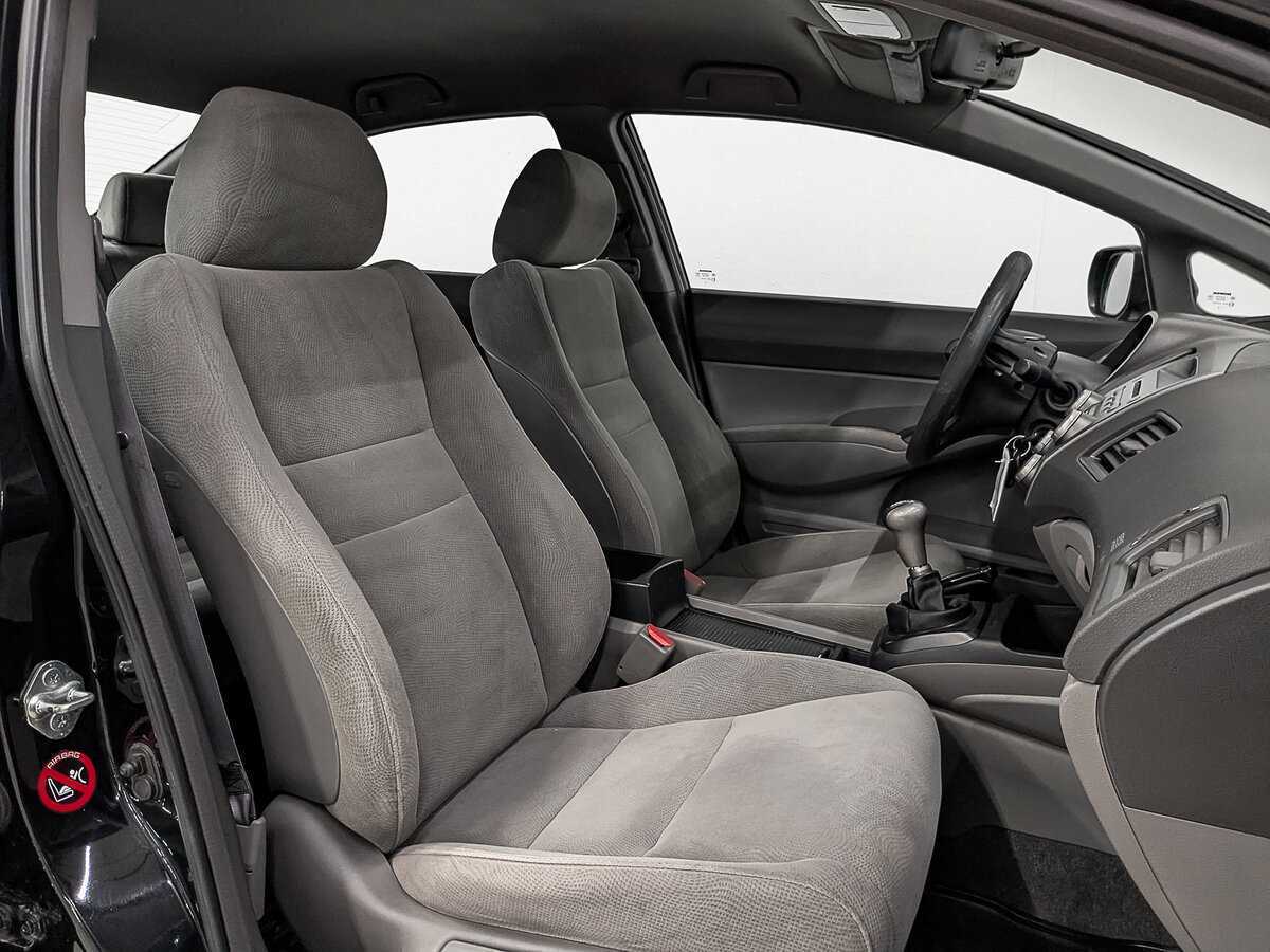 Honda Civic с пробегом — 2008 год. Фото: #23