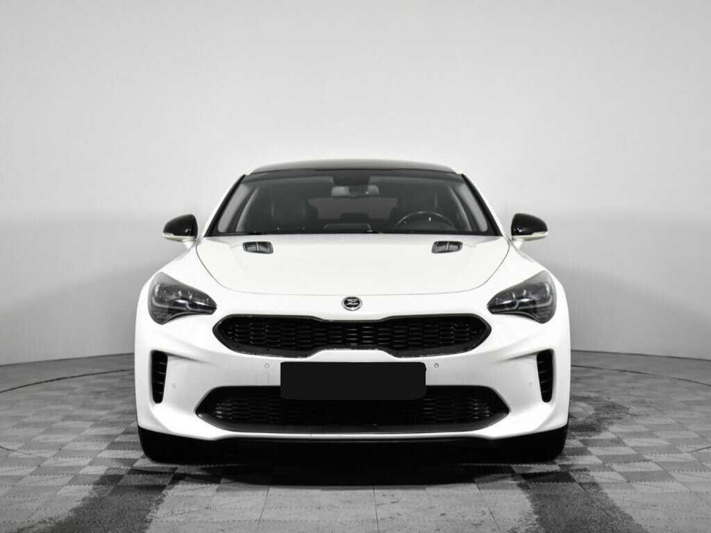 Kia Stinger с пробегом — 2018 год. Фото: #1