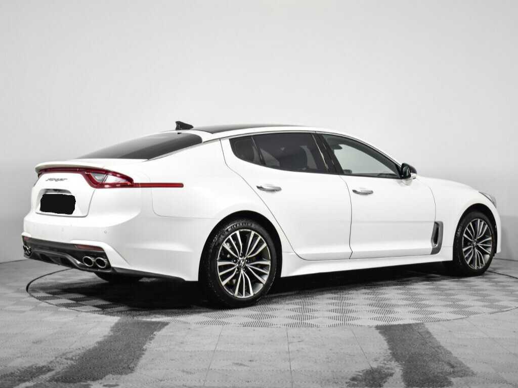 Kia Stinger с пробегом — 2018 год. Фото: #3