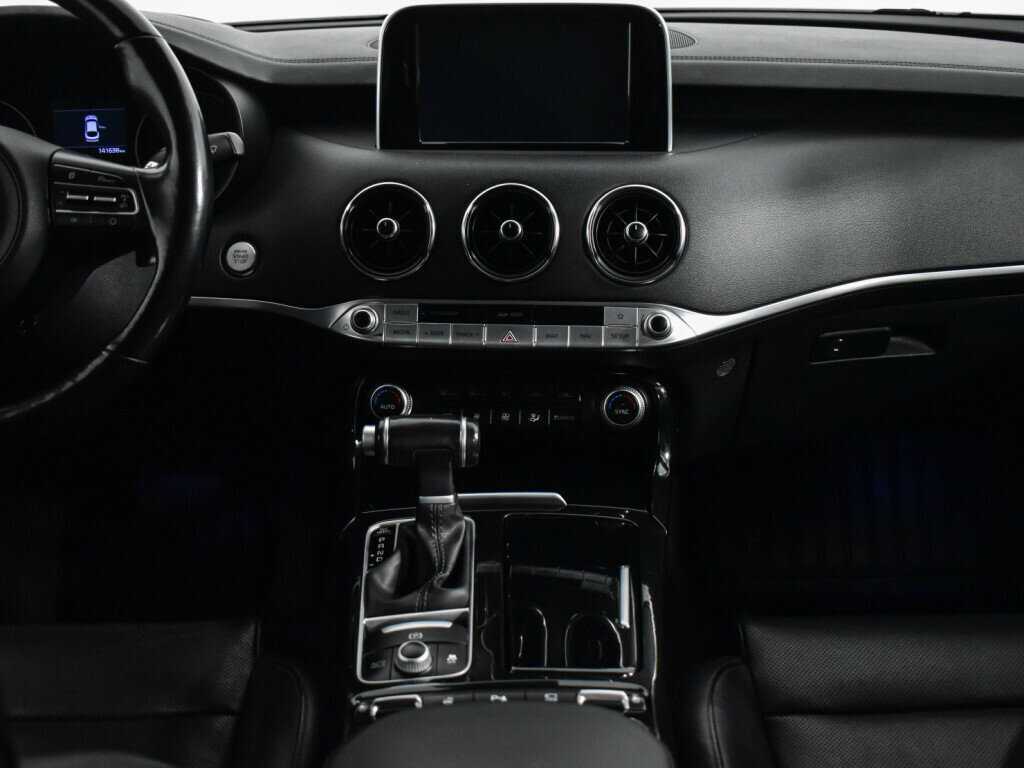 Kia Stinger с пробегом — 2018 год. Фото: #13