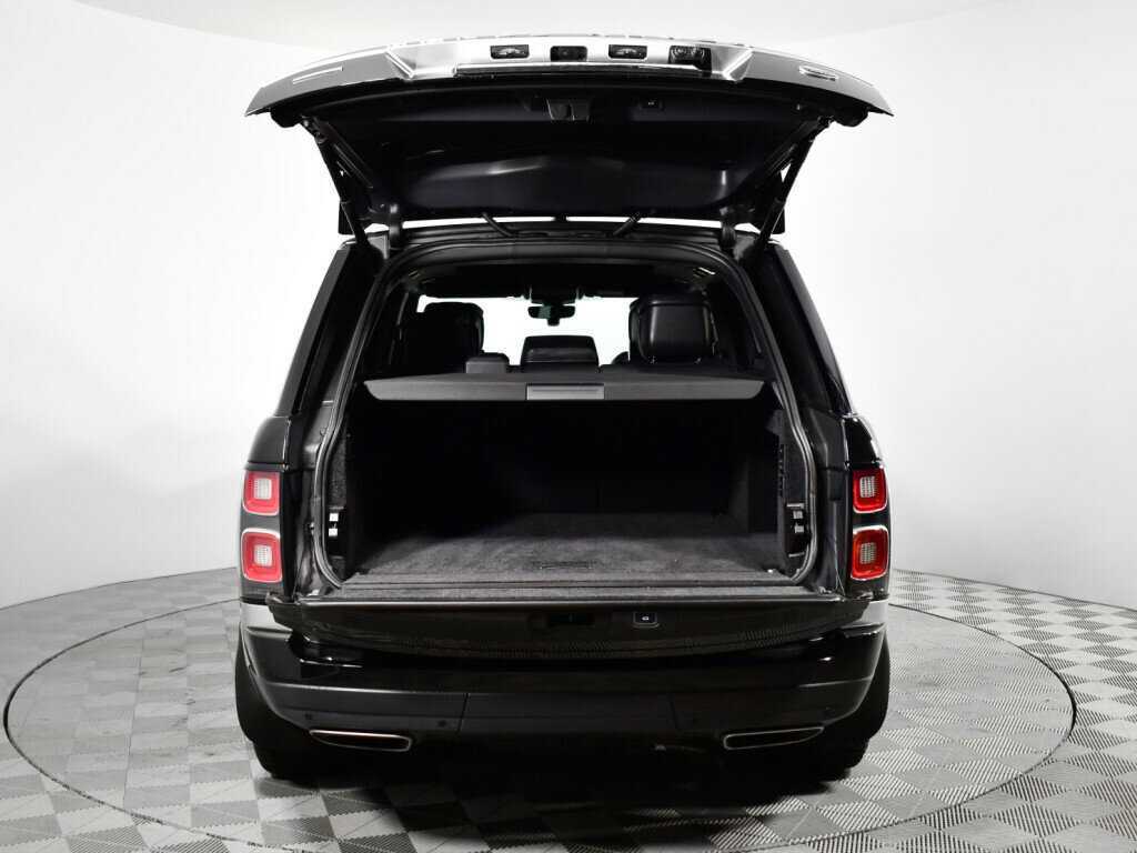 Land Rover Range Rover с пробегом — 2020 год. Фото: #18