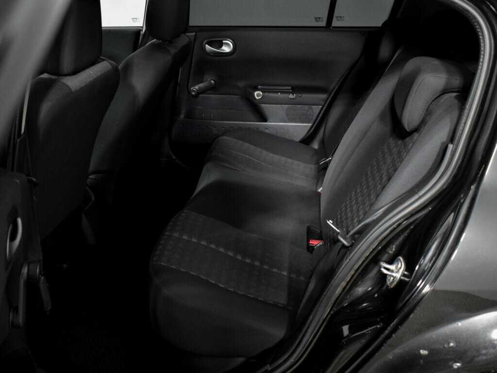 Renault Megane с пробегом — 2008 год. Фото: #11