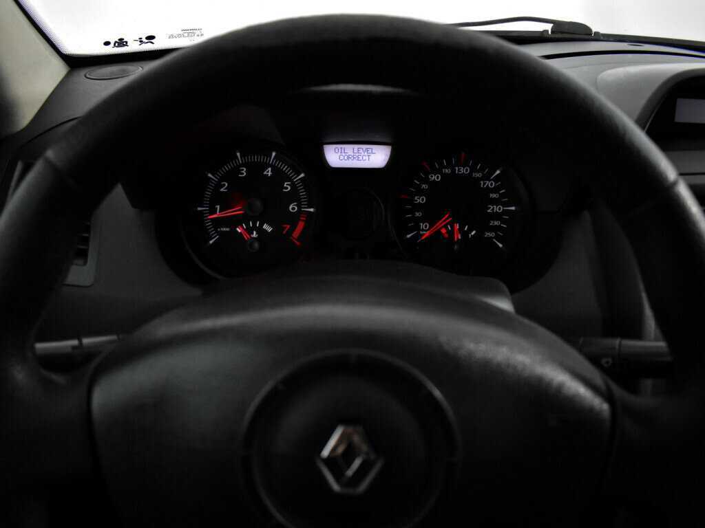 Renault Megane с пробегом — 2008 год. Фото: #14