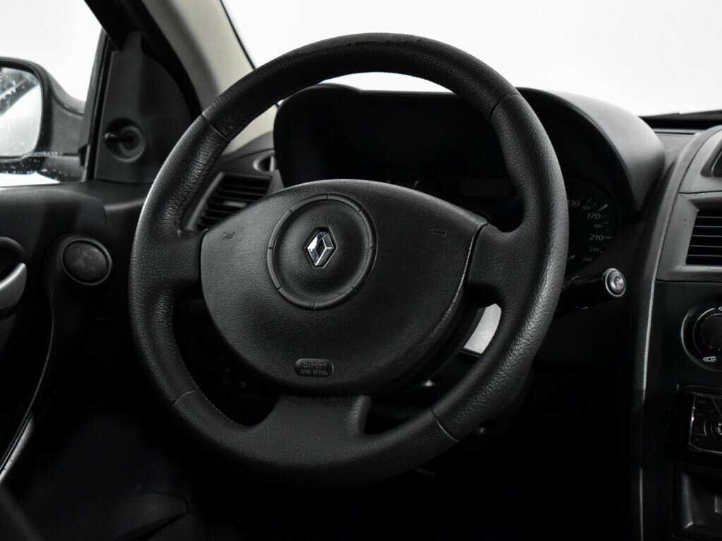 Renault Megane с пробегом — 2008 год. Фото: #17