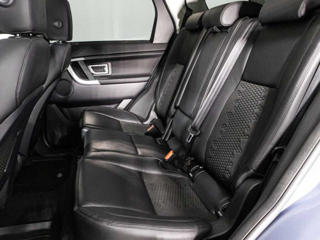 Land Rover Discovery Sport с пробегом — 2019 год. Фото: #9