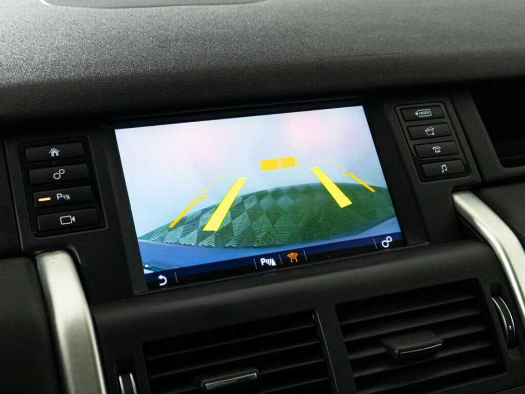 Land Rover Discovery Sport с пробегом — 2019 год. Фото: #17