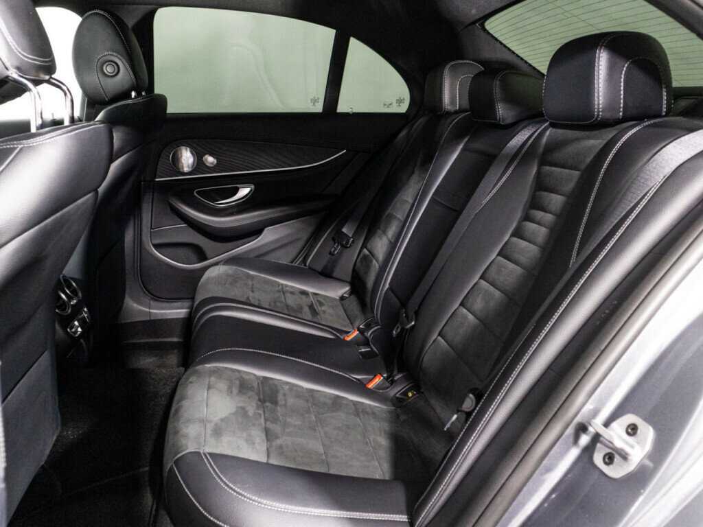 Mercedes-Benz E-Класс с пробегом — 2018 год. Фото: #9