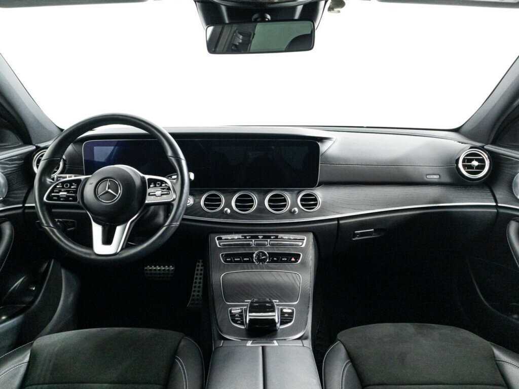 Mercedes-Benz E-Класс с пробегом — 2018 год. Фото: #12