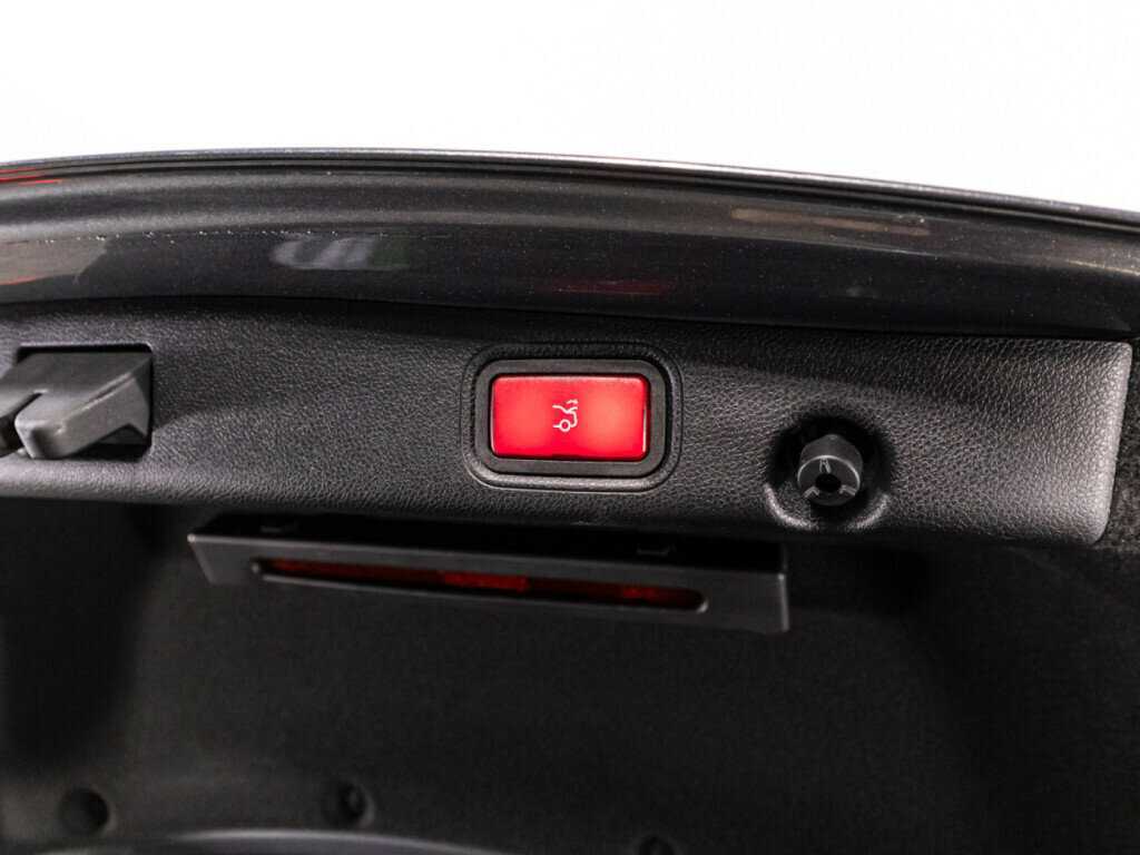 Mercedes-Benz E-Класс с пробегом — 2018 год. Фото: #15