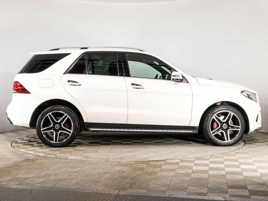 Mercedes-Benz GLE с пробегом — 2015 год. Фото: #3