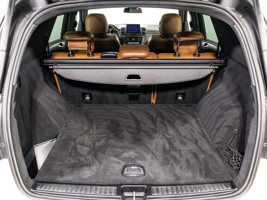 Mercedes-Benz GLE с пробегом — 2015 год. Фото: #14