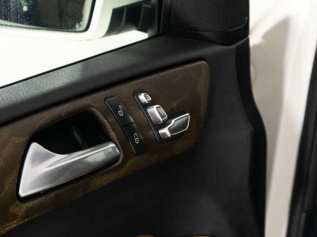 Mercedes-Benz GLE с пробегом — 2015 год. Фото: #17