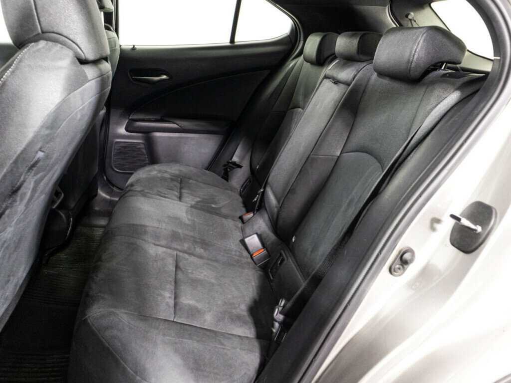 Lexus UX с пробегом — 2019 год. Фото: #9