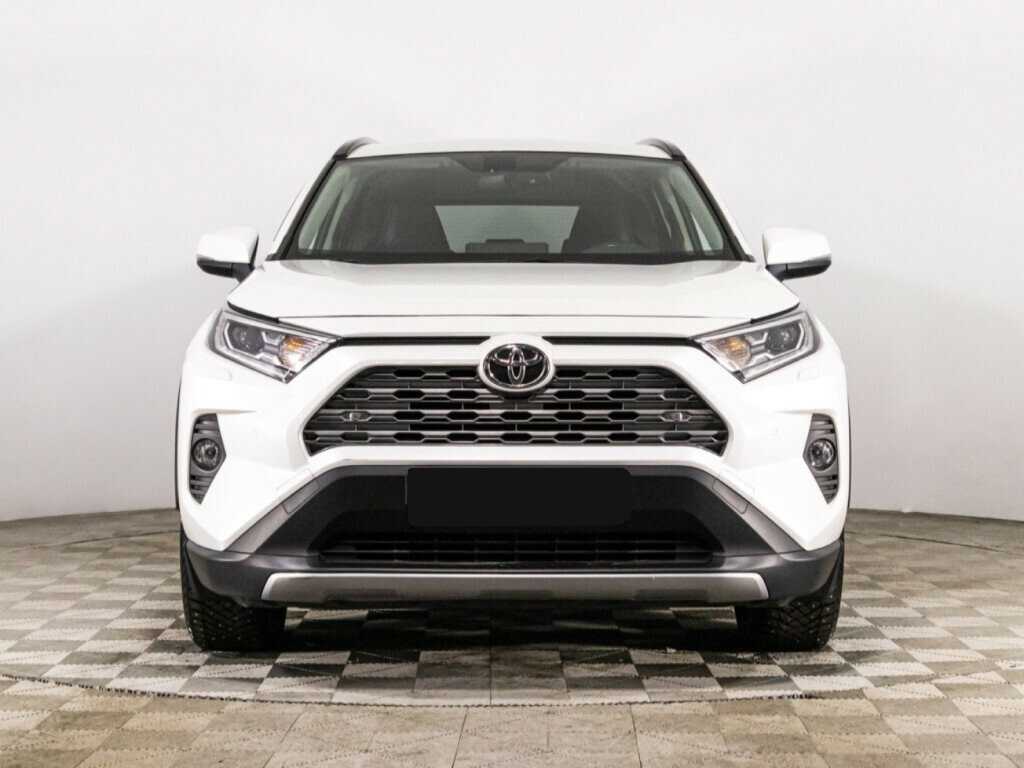 Toyota RAV4 с пробегом — 2022 год. Фото: #1
