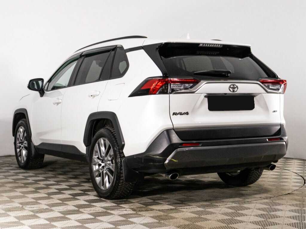 Toyota RAV4 с пробегом — 2022 год. Фото: #6