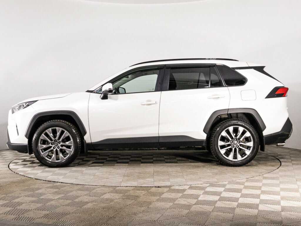 Toyota RAV4 с пробегом — 2022 год. Фото: #7