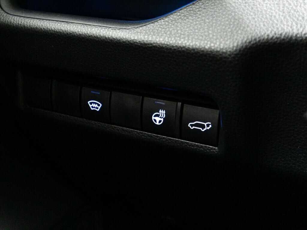 Toyota RAV4 с пробегом — 2022 год. Фото: #23