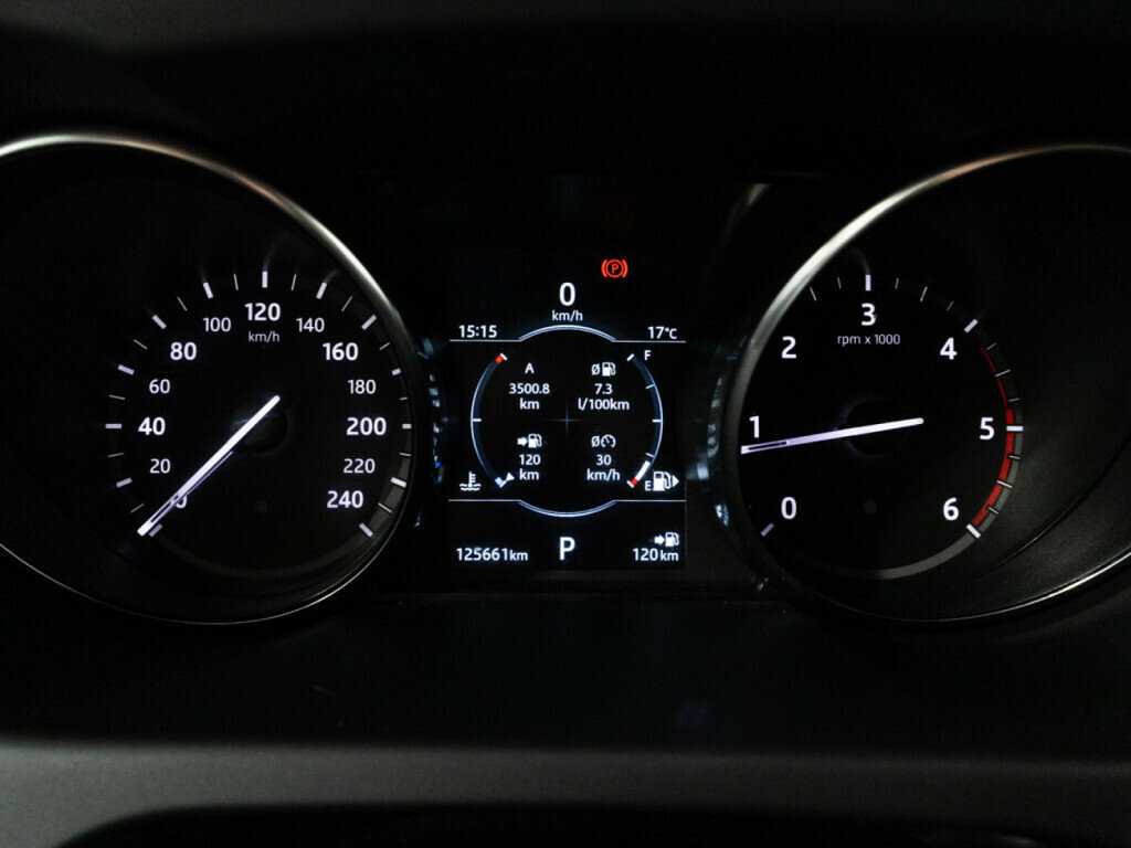 Land Rover Discovery Sport с пробегом — 2019 год. Фото: #11