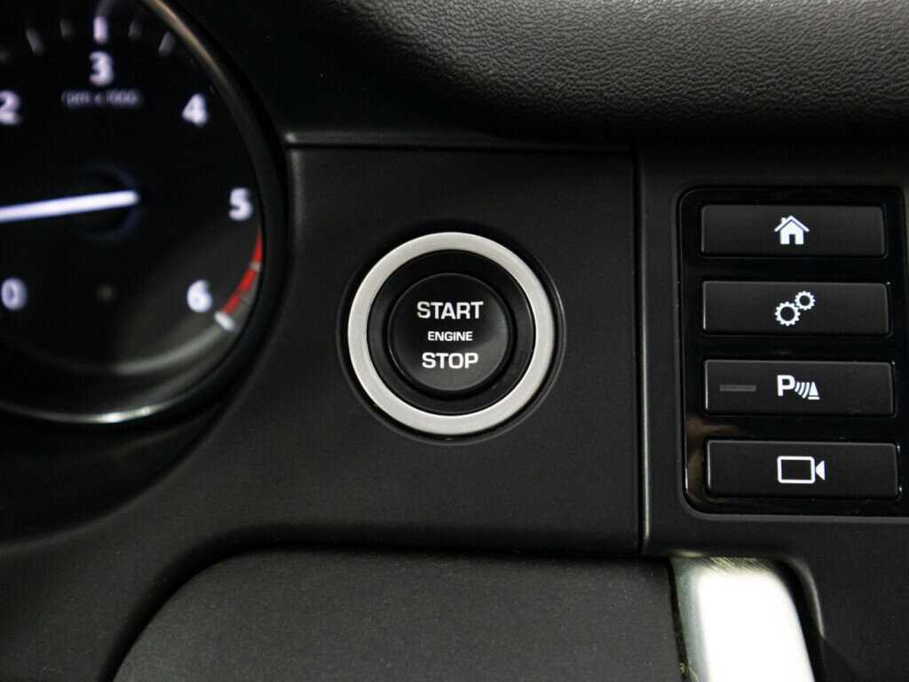 Land Rover Discovery Sport с пробегом — 2019 год. Фото: #18