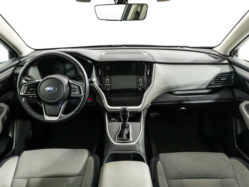 Subaru Outback с пробегом — 2021 год. Фото: #11