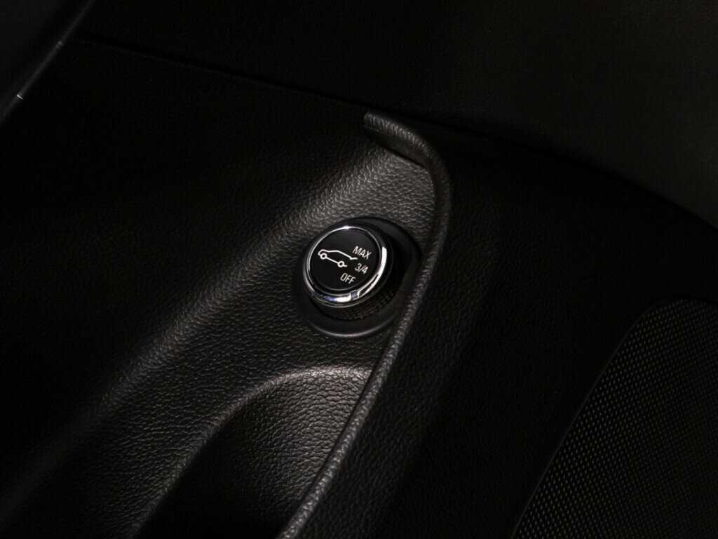 Opel Insignia с пробегом — 2014 год. Фото: #15