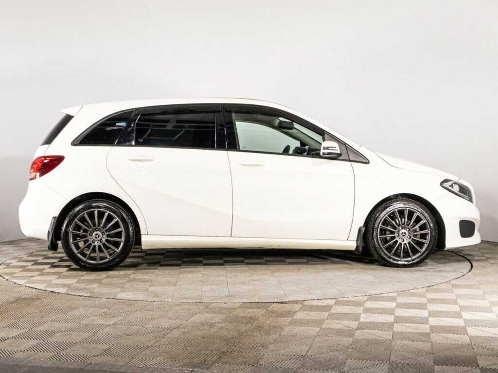 Mercedes-Benz B-Класс с пробегом — 2015 год. Фото: #3