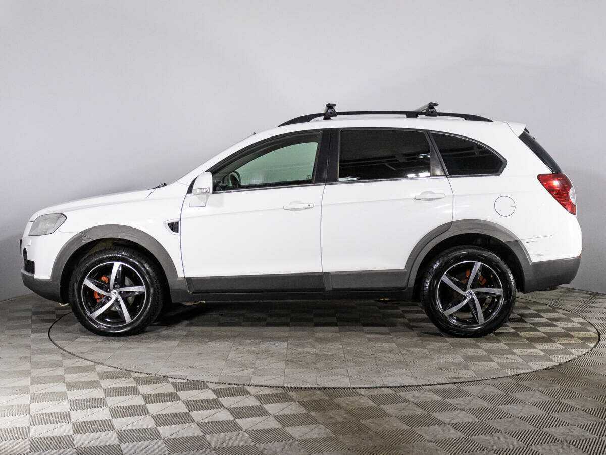 Chevrolet Captiva с пробегом — 2010 год. Фото: #7