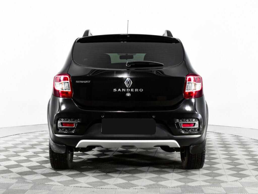 Renault Sandero с пробегом — 2017 год. Фото: #5