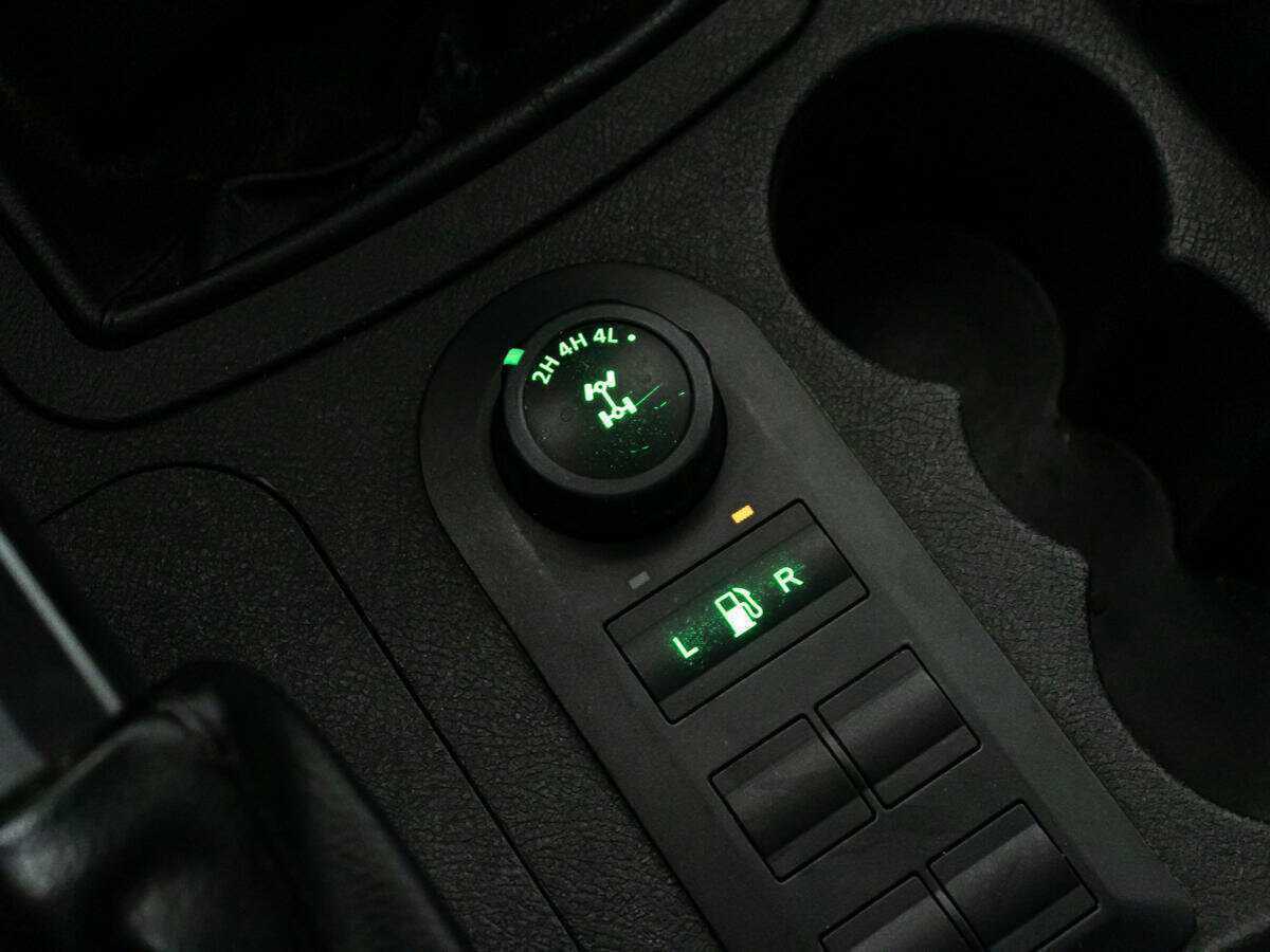 УАЗ Patriot с пробегом — 2016 год. Фото: #15