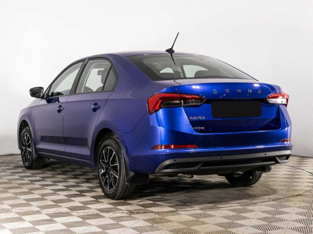 Skoda Rapid с пробегом — 2021 год. Фото: #6