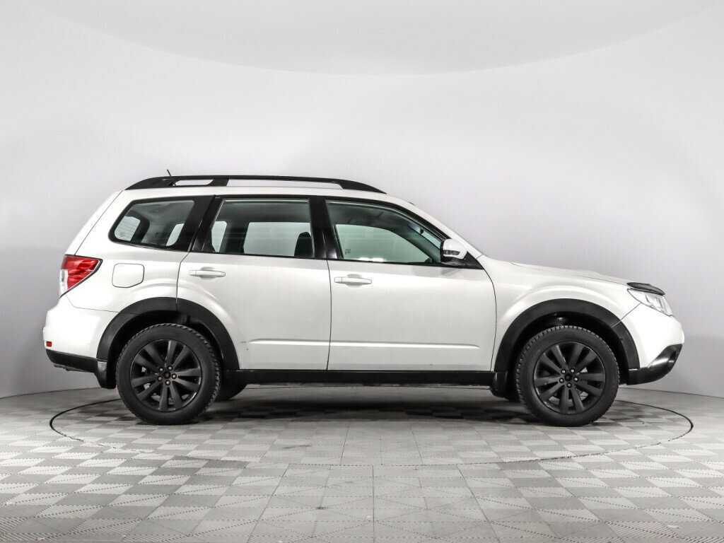 Subaru Forester с пробегом — 2011 год. Фото: #3